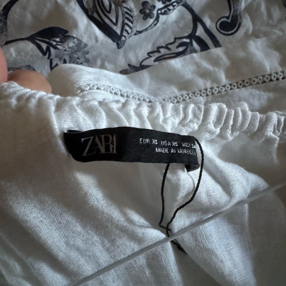 ZARA 100% Linen White Off-Shoulder Ruffle Lace Cropped Bell Sleeve Top Women XS - Picture 3 of 5